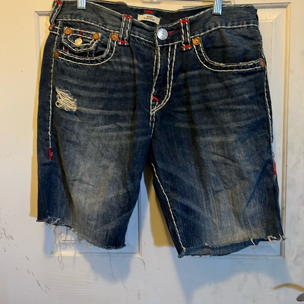Authentic True religion Jean shorts. Size 26 no stretch true to size.